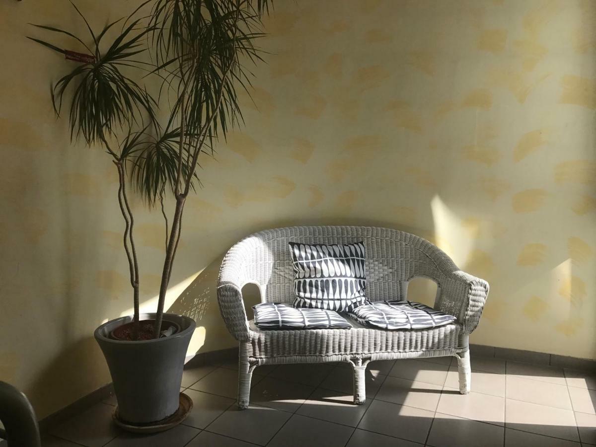 Apartmenthaus Zentrum Komfort Apartments Mit Minikuchen Verschiedener Grossen Kassel Zewnętrze zdjęcie